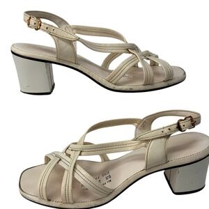 Vintage 1970s The Shoe Place Yellow Box Heels Womens 7 B Ivory Strappy Sandals